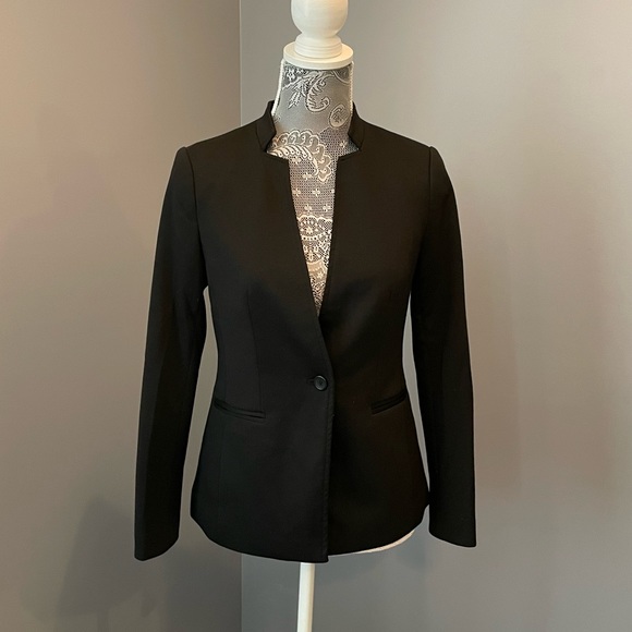 Banana Republic Blazer - Picture 2 of 12